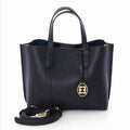 Esquía Women's Tote Bag (EOFSHB828BK) P003790141