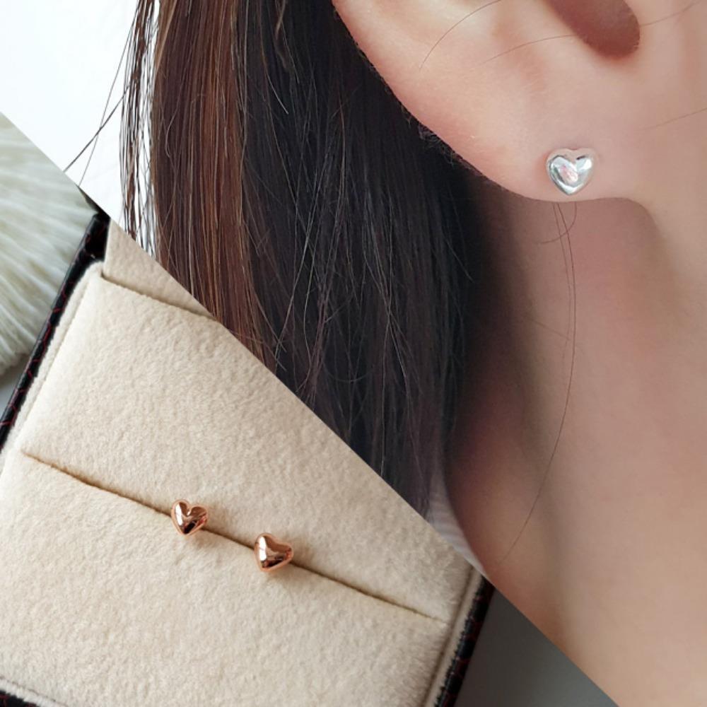 Women's All Season Daily Mini Heart Stud Earrings