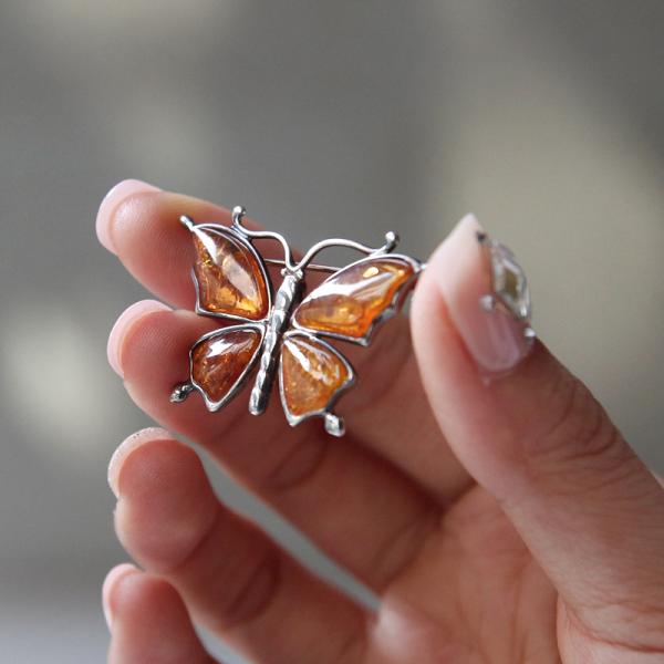 Jay Loren Bivedge 1Bh0183 natural pumpkin stone butterfly silver brooch