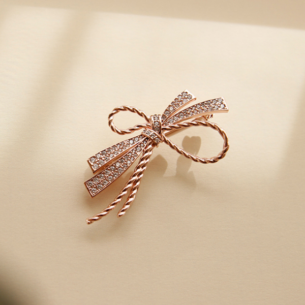 JayLoren Belday 1Bh0200 Ribbon Shape Rose Gold Cubic Brooch