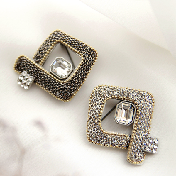 Jay Loren Bvdazy BDBR0148 Antique Chain Rectangle Crystal Brooch