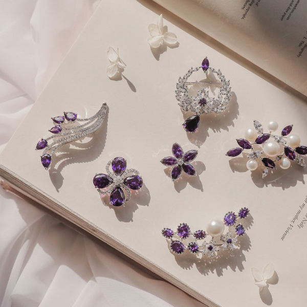 Jayloren Bvdai Bb0284 Purple Cubic Zirconia Flower Brooch