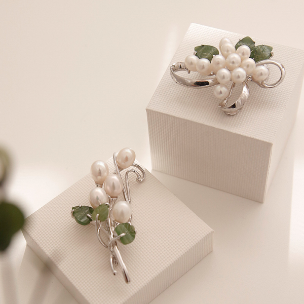 Jaye Loren Bivedge Pearl Shell Safflower Brooch Bb0306