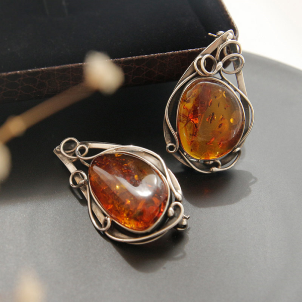 JayLoren Bividge Drop Pumpkin Antique Silver Gemstone Brooch Bb0352