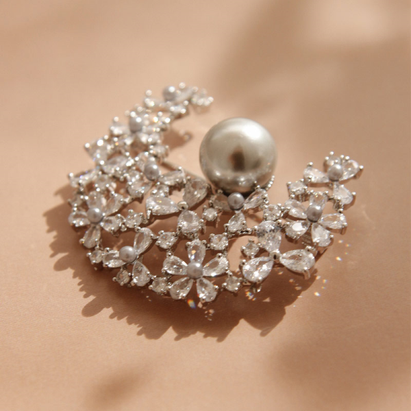 Jay Lorean Badgey Black Pearl Diamond Pendant Brooch Bb0397