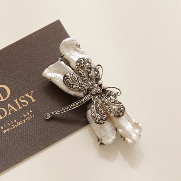 Jay Lorendy Bivedi Freshwater Pearl Silver Brooch Bb0448