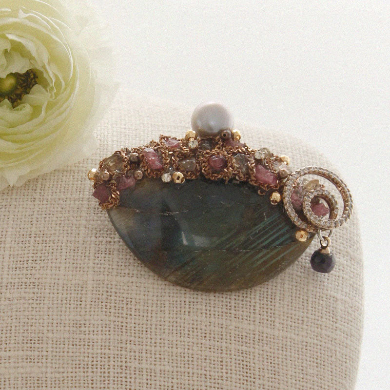Jay Loren Beldy Ruby Labrador Gem Half Moon Brooch Bb0455
