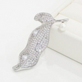 VY girl party dinner set cubic leaf brooch