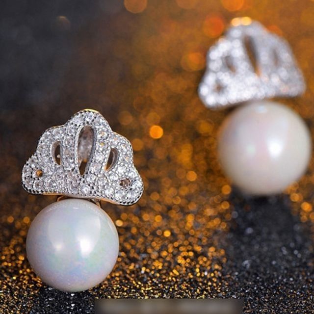 OwnerClan popular product minimalist silver crown pearl earrings-WhiteDG [WFDA7F0260405]