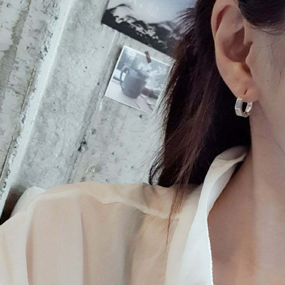 OwnerCland popular product SE109 women's eight-sided one-touch silver earings daily silver earrings 