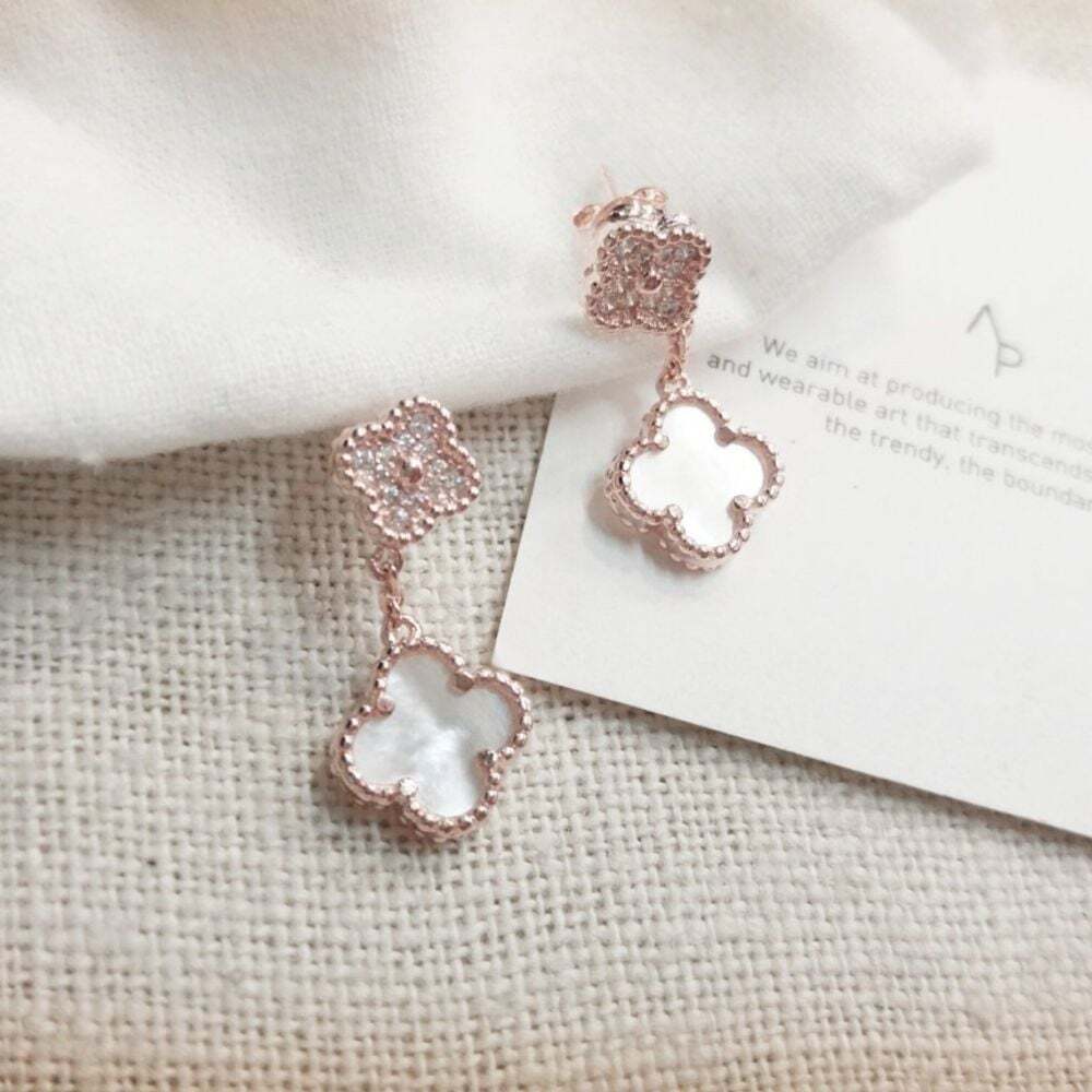OwnerClan popular item SE170 women's gage clover point unique silver earrings 925 sterling silver [W