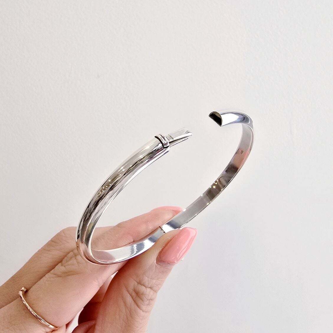 OwnerClan popular product S790 women simple round bracelet push lock thick daily silver bracelet 925
