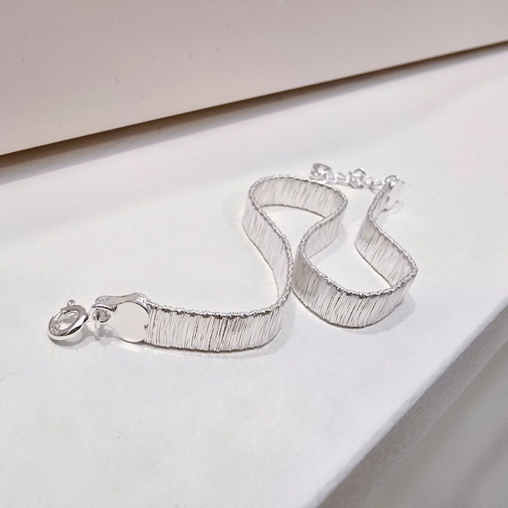 Onneclean popular product S756 women's snake pattern design bracelet simple accent daily silver brac