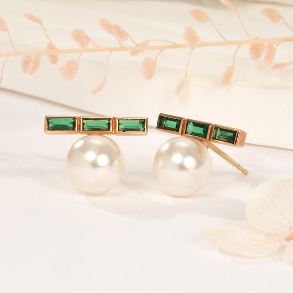 14K Gold Pearl Earring Pair JNE41805