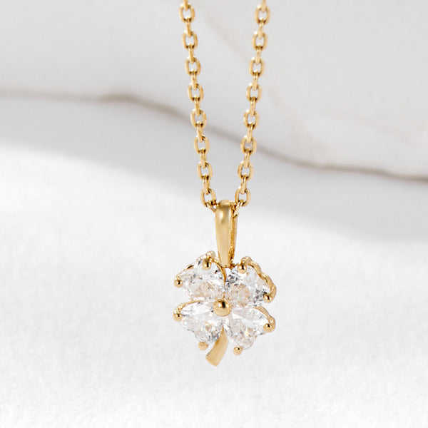 AirbnbGold 14K Lucky Heart Cubic Clover Pendant JAP41880