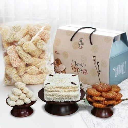SK Store Acoustic High-Quality Korean Snack Gift Set Handcrafted Traditional Korean Candy and Pastry