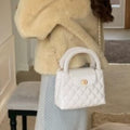 Modern style quilted bag for women 636661