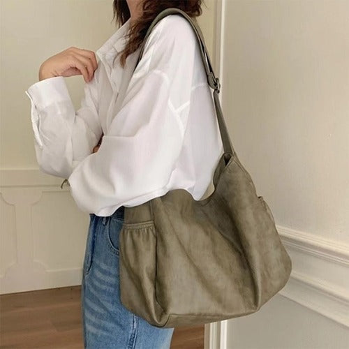 女性开学look飘拂口袋两肩简约交叉背636661