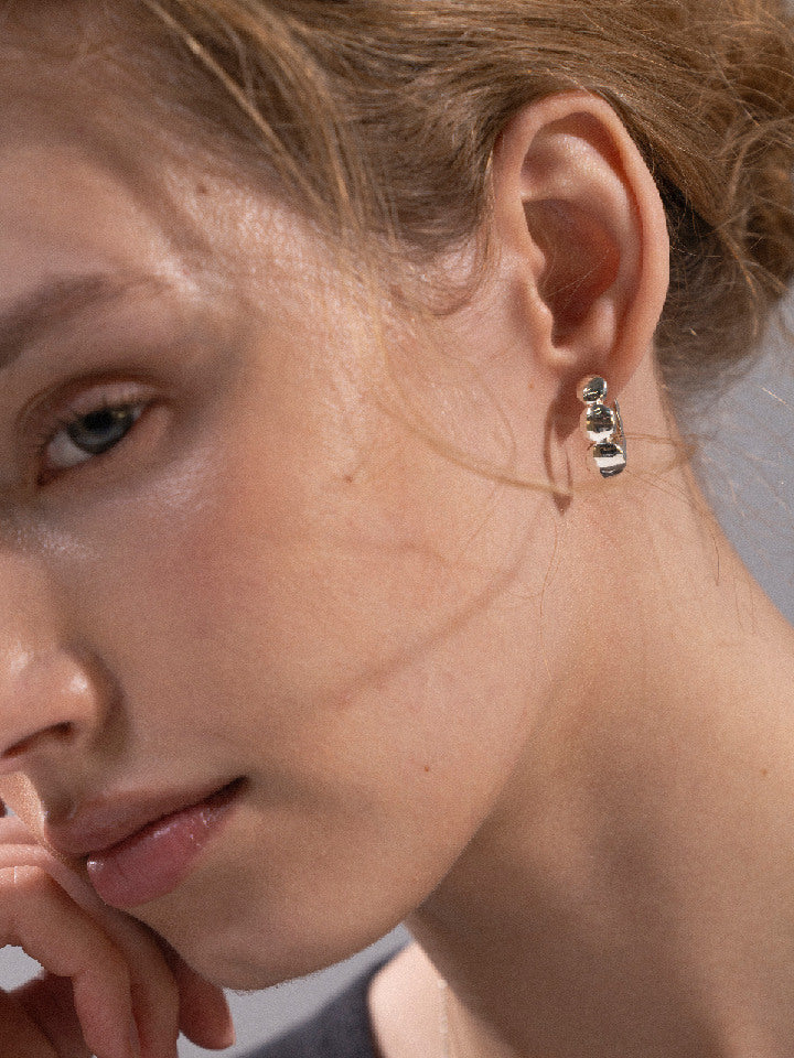 Jaynee Three Dot Earrings silver