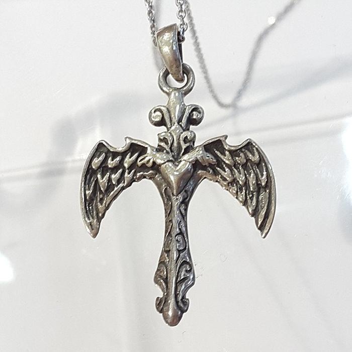 Bluekey silver cross pendant (10691079A)