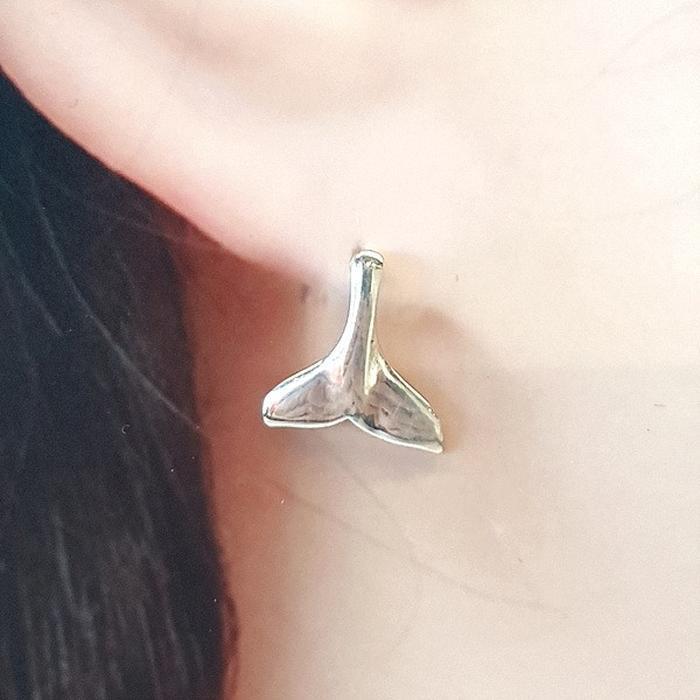 Bluekey Silver 925 sterling dolphin earings 250211-13 (30852008A)