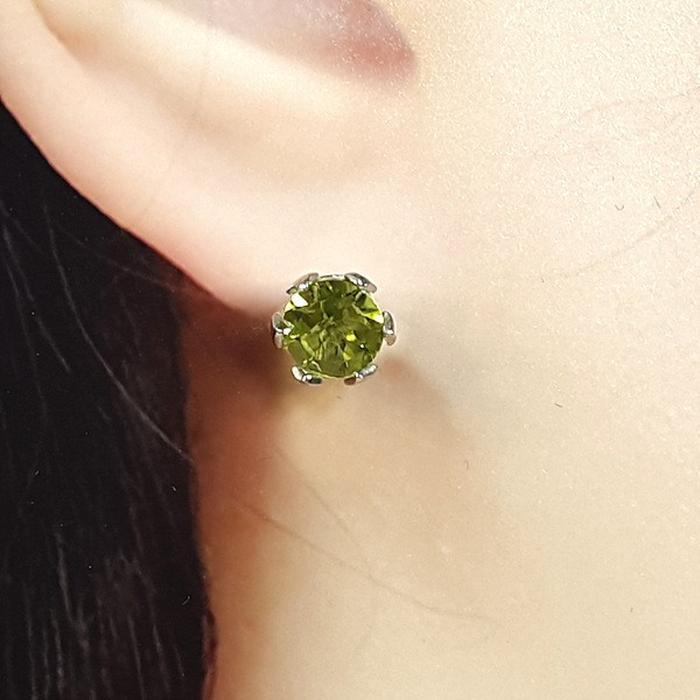 Bluekey A-grade Green Peridot Raw Gem Earrings 250309-16 (32591260A)