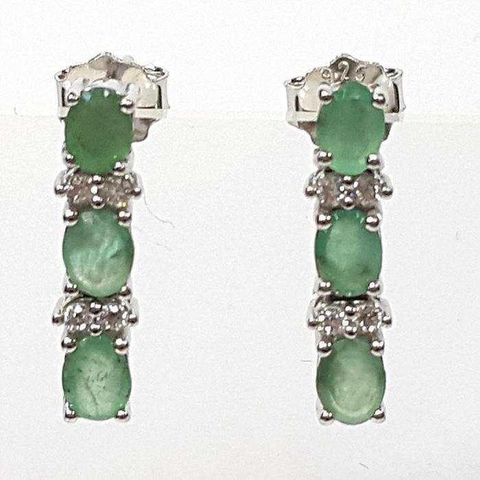 Bluekey AA-grade long green emerald pendant 250407-04 (33381645A)