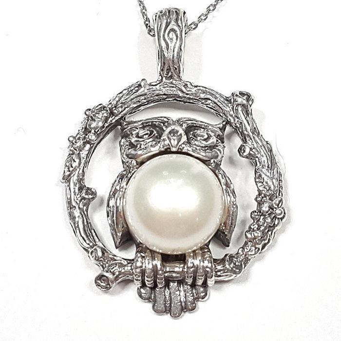 Bluekey AA-grade owl freshwater pearl pendant 250503-22 (33539599A)