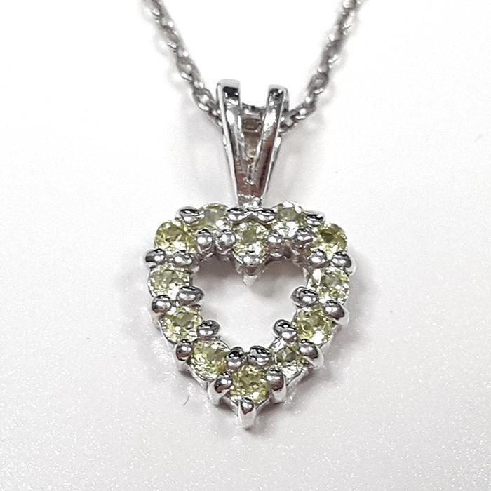 Bluekey A-Rank Heart Mini Peridot Gem Necklace 250504-16 (33936012A)