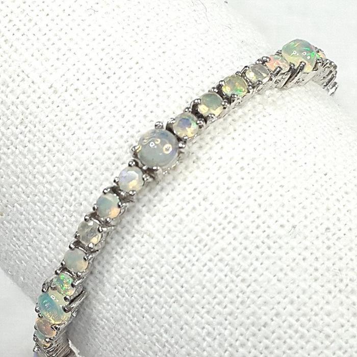 BlueKey AA-grade Simple Milk Opal Raw Stone Bracelet 250508-15 (35659971A)