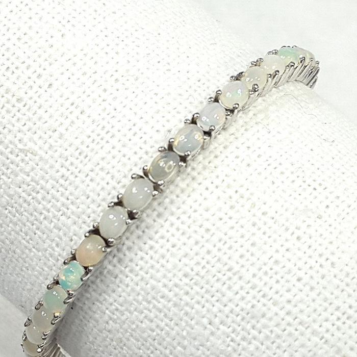 Bluekey AA-grade Simple Milk Opal Raw Stone Bracelet 250508-11 (35659980A)