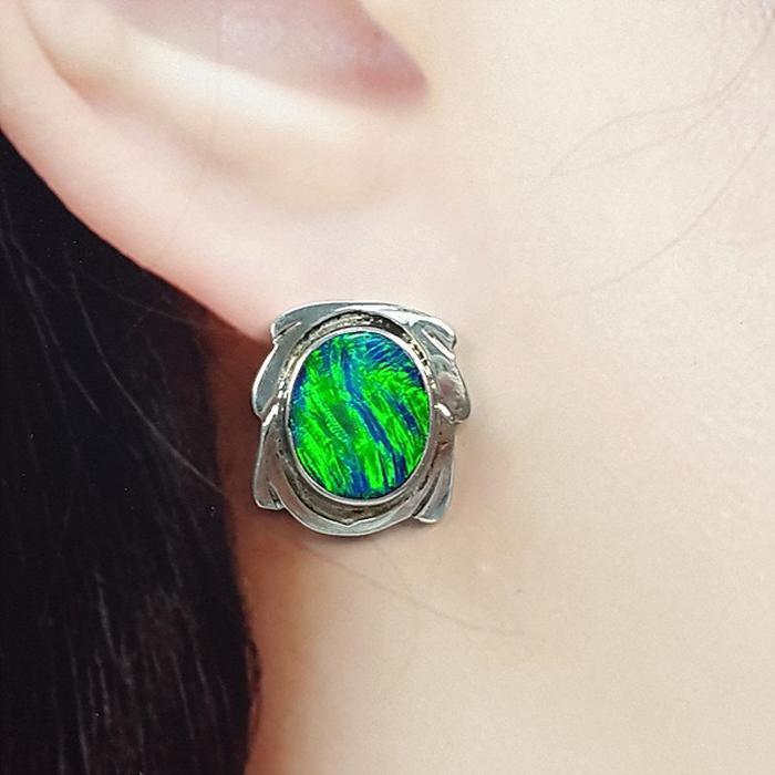 Bluekey Silver925 Simple Opal Synthetic Earring 250906-20 (41493522A)