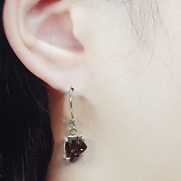Bluekey A-grade Love Antiquity Garnet Gemstone Earings 250907-19 (41511089A)