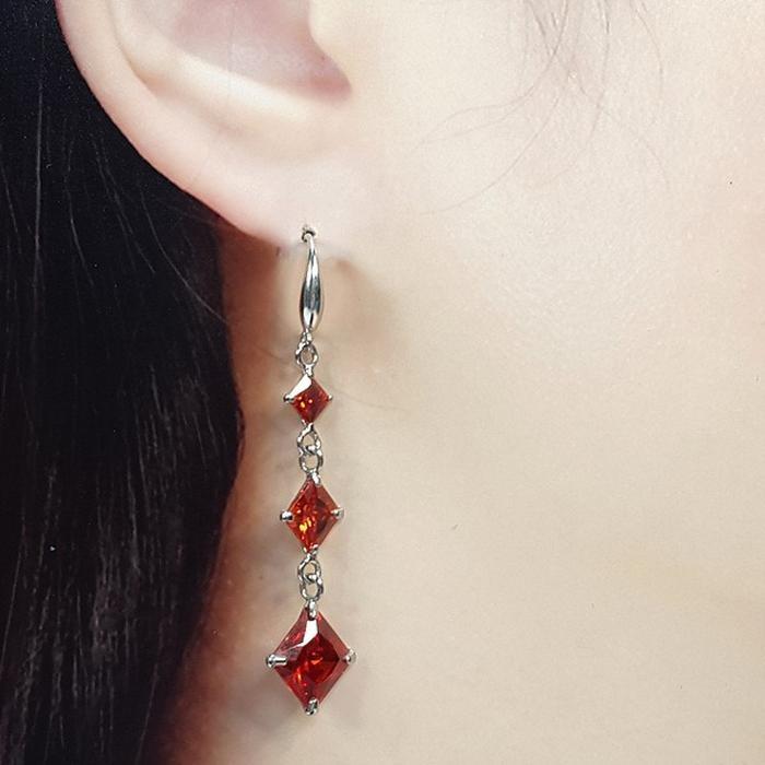 Bluekey Silver925 Synthetic Ruby Earrings 250907-14 (41511096A)
