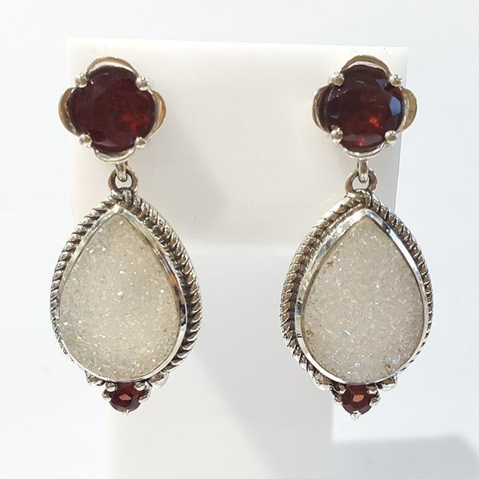 Bluekey A-grade Garnet Gemstone Earrings 211024-08n (44255144A)