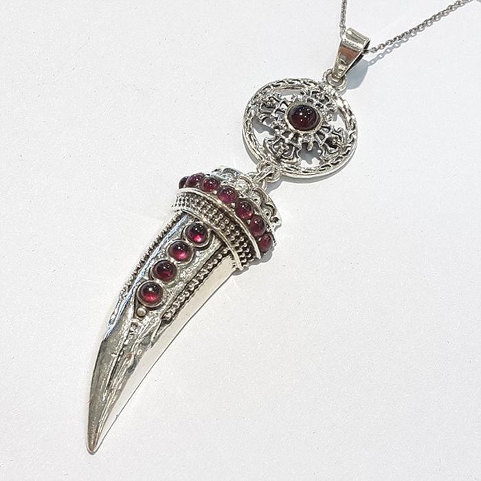 Bluekey AA-grade garnet gemstone pendant 210430-19 Horn n (48231346)