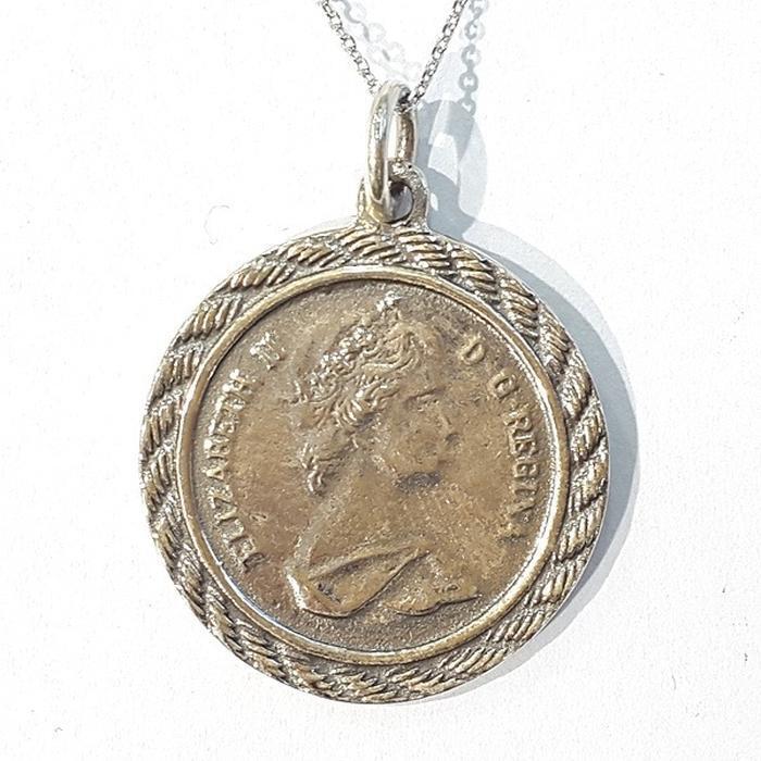 Bluekey silver pendant 220108-08 Yellow Emperor coin (8014495A)