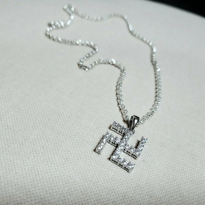 Pretty cubic pendant silver necklace (14278126A)