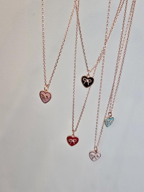 Pretty heart epoxy mini silver necklace (28449409A)