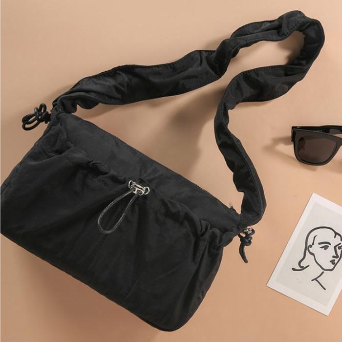 VW Corporation [JHQSYOCI51IL] Tupoocket Square Shoulder Bag 1P Gorge Leather Commute Fashion (295123