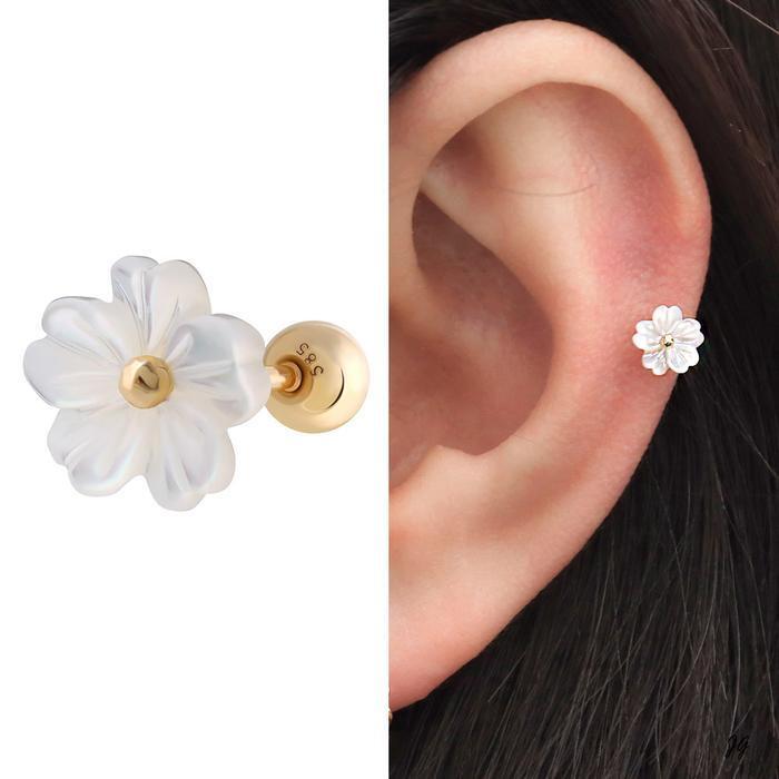 Miniature 14K Mother-of-Pearl Floral Flower Gold Gold Piercing (17601589A)