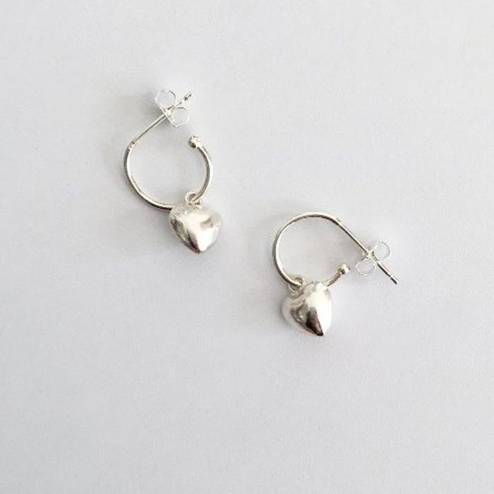 Raley (silver925) gentle earring (15608769)