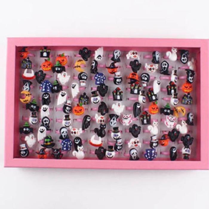 Pro Seller Halloween Friends Gathered Ring 100 count Z4 13173554A