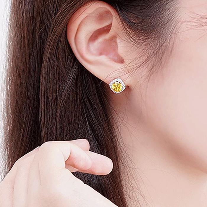 Queen Crystal Earring (13173758A)