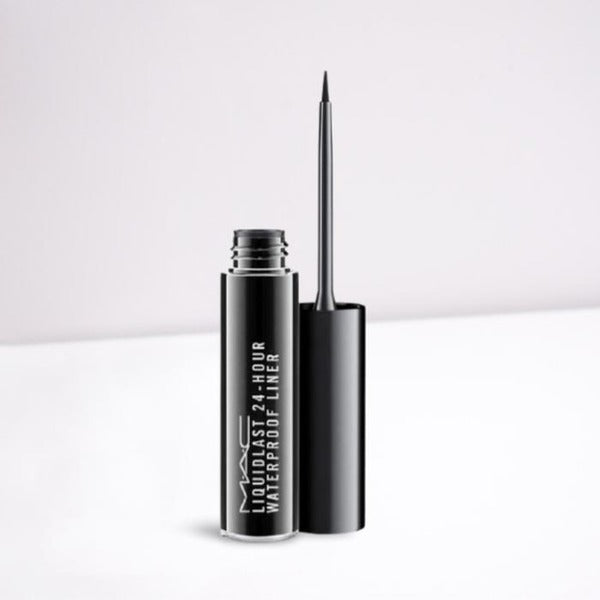 Katy Alpha Show (department store) Mac Liquid Last 24 Hour Waterproof Liner 2.5ml