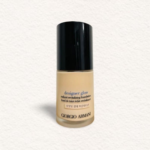 KATYALPHA SHOPPING (department store products) NEW Giorgio Armani designer glow foundation 30ml (SPF