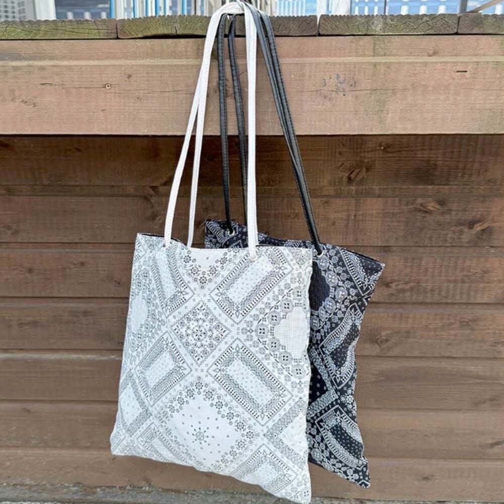 Eco-friendly canvas bag with paisley pattern for men and women in 2 colors (Stylehouse)