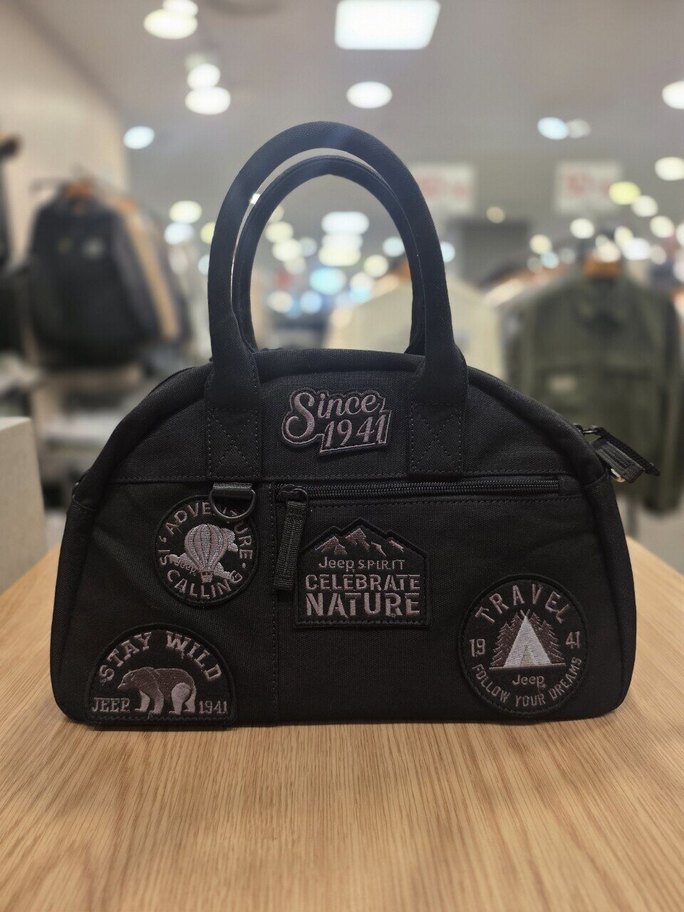 Jeep Wapen Series Tote and Shoulder Bag JQ0GAU511epc