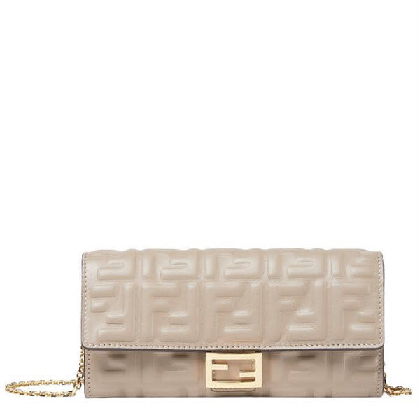 Pandi Baguet Chain Wallet 8M0365AAJDF0E65B