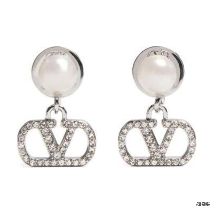 Valentino women cubic V-logo pearl earrings silver 6W2J